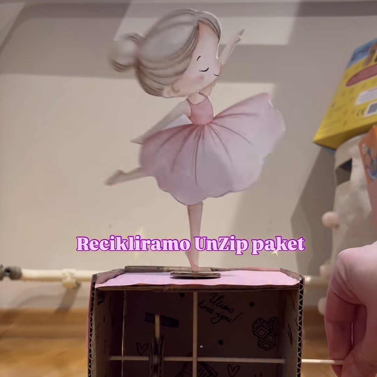 Kreativna radionica: muzička kutija od kartona